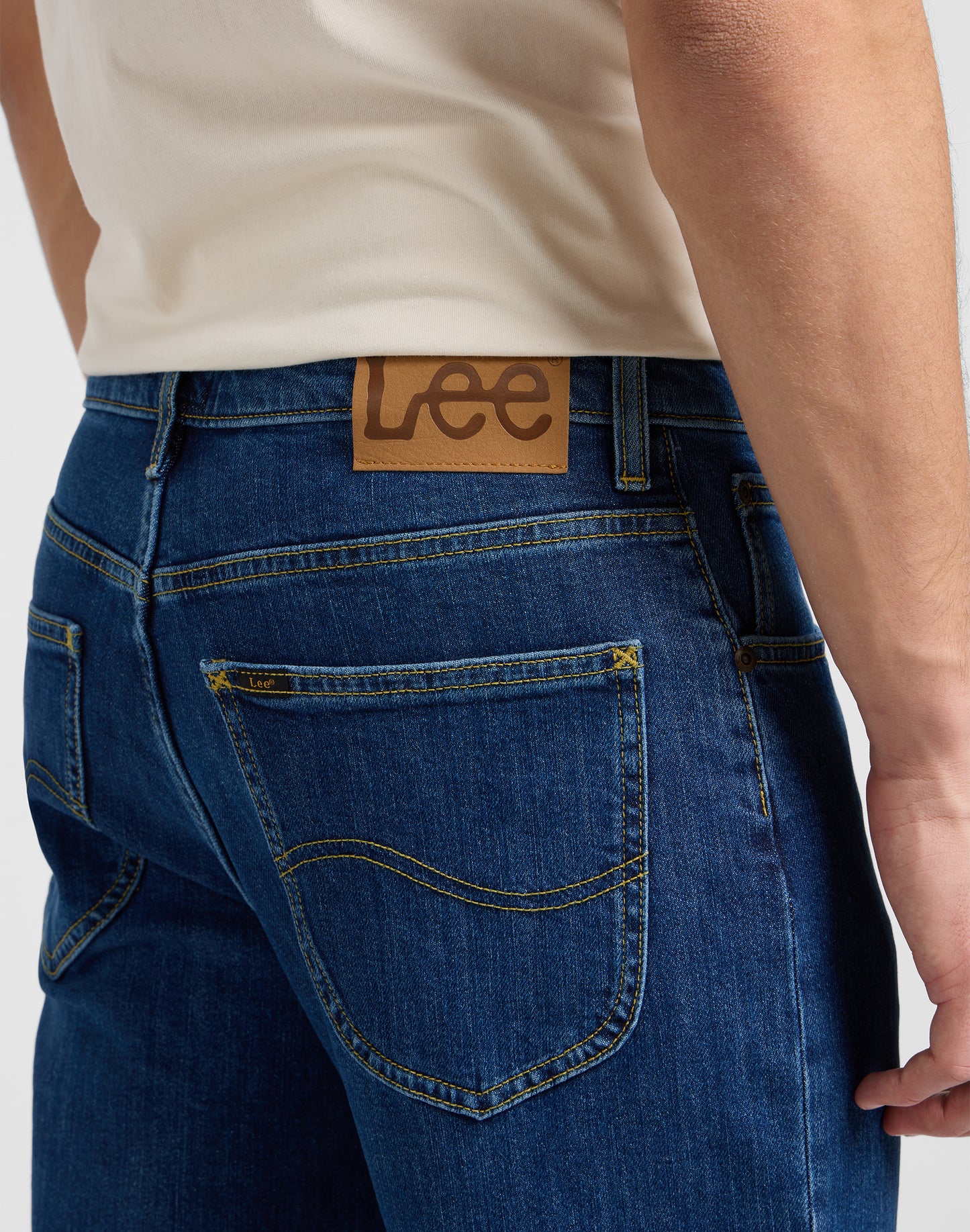 Lee Brooklyn Straight Mid Stonewash Denim